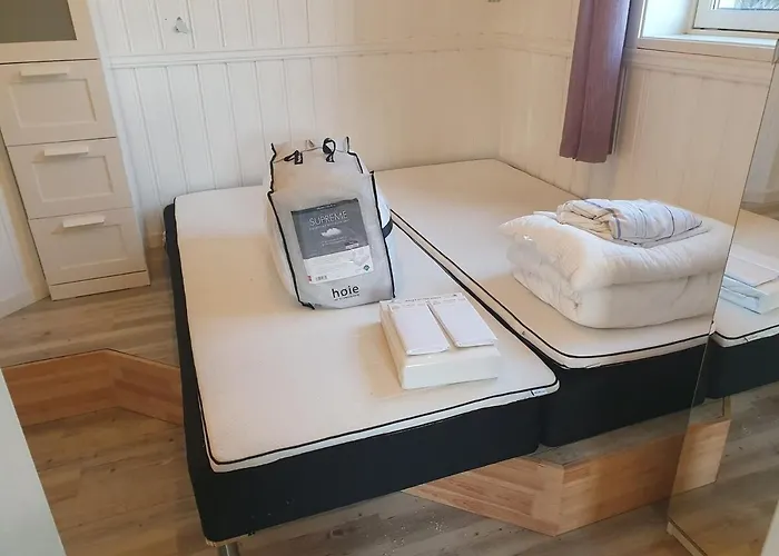 2-bedroom, Walking Distance To The Center Lejlighed